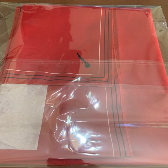 Beautiful scarf - Picture 8 of 8